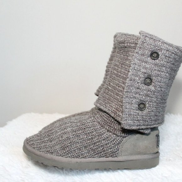 UGG Classic Cardy Button Detailed Sweater Knit Boots 5819 Gray Size 8 H12130 - Picture 10 of 11